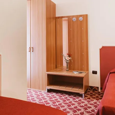 Del Sorriso מלון ונוסה