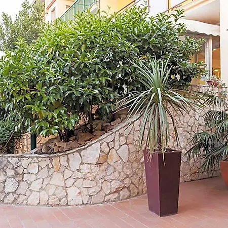 Hotel Del Sorriso 3*